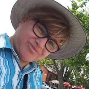 Meet your Posher, Janet